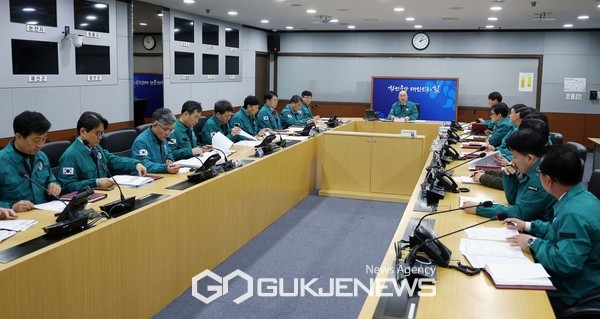  31일 도청 재난안전상황실에서 제2차 도 재난안전대책본부 회의/충남도청 제공